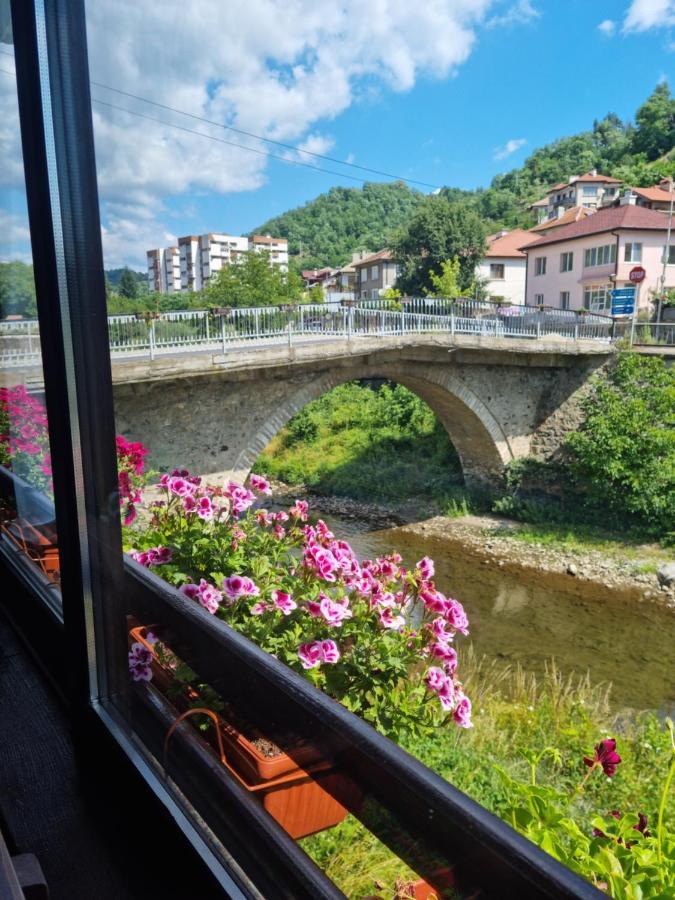 Къща За Гости Тони Zlatograd Extérieur photo